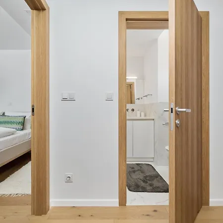 Walonska 16 Family By Renters Prestige Daire Wroclaw