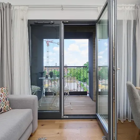 Walonska 16 Family By Renters Prestige 弗罗茨瓦夫